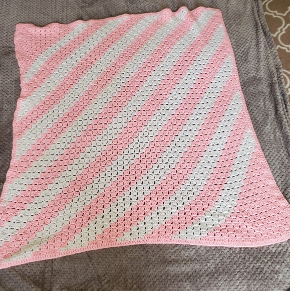 Handcrafted Crochet Baby Afghan - Picture 6 of 13